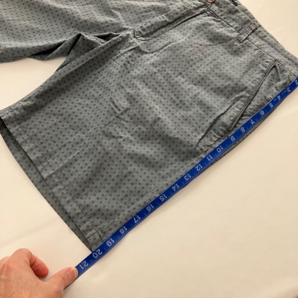 Dustin Men's Dress Shorts Size 38 Waist, Slate Colored with Small Navy Pattern - Picture 6 of 17